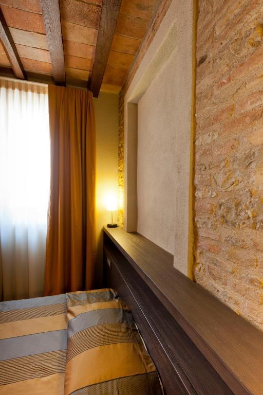 Locanda Sant'Ambrogio Rivalta  Room photo