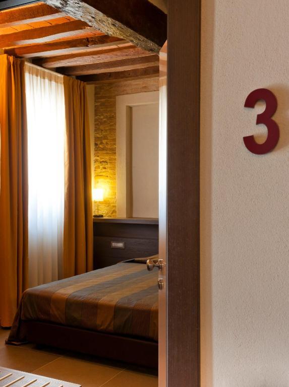 Locanda Sant'Ambrogio Rivalta  Room photo